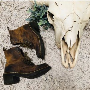 Dr. Martens - Air Wair Clemency 8eye, lace-up boot